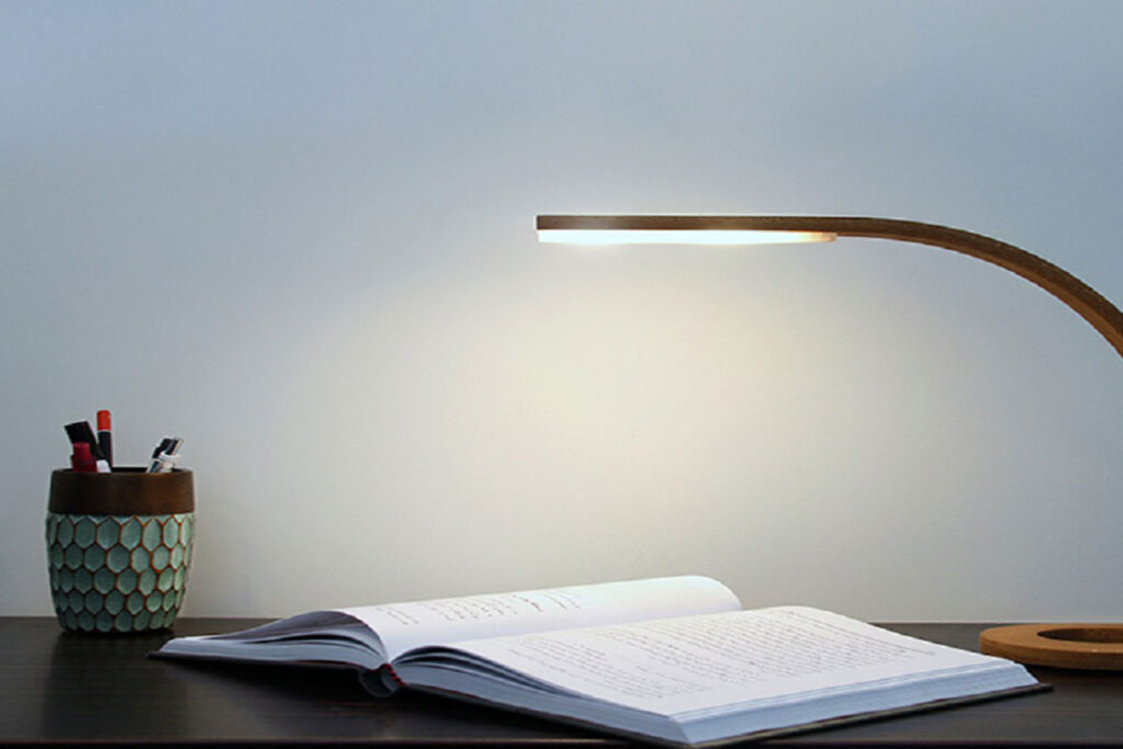 استفاده از لامپ های فلورسنت برای مطالعه